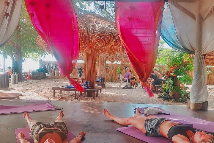 17:00pm Beachfront Seaview yoga class at Keirita’s Yoga Shala