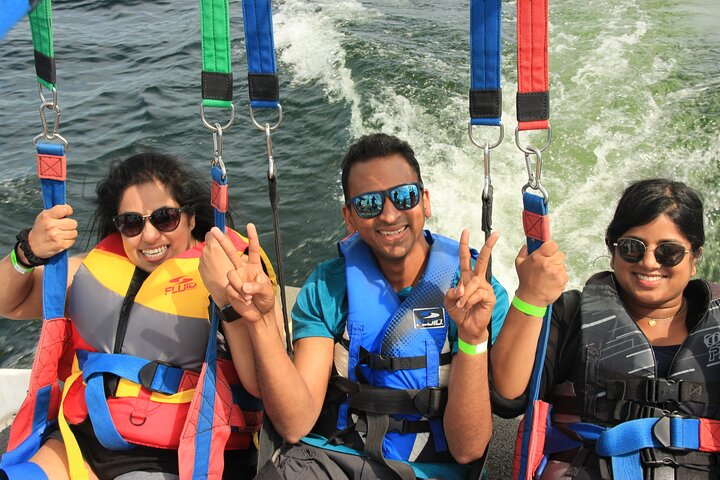 Tandem Parasailing Experience in Kelowna