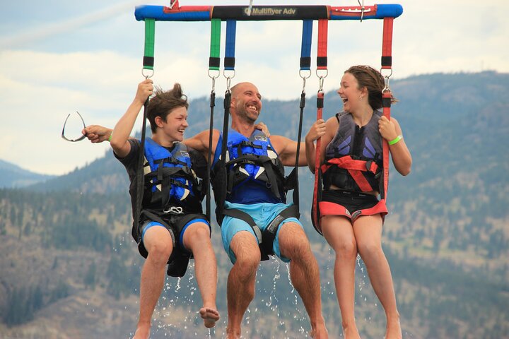Tandem Parasailing Experience in Kelowna
