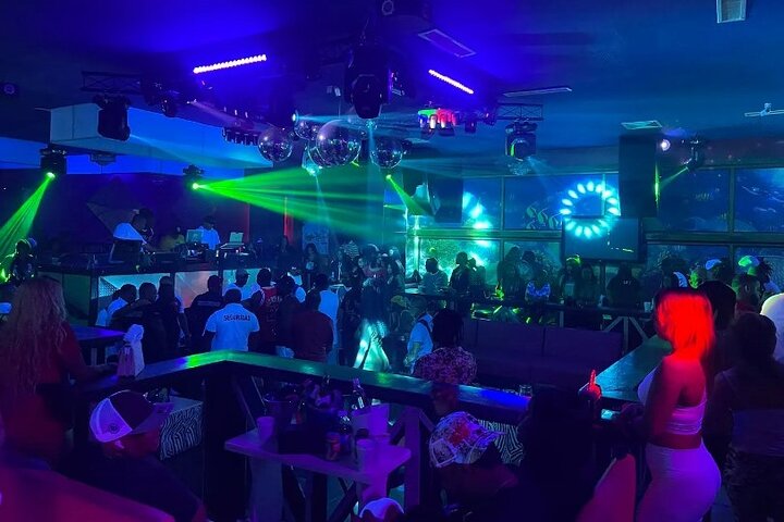 Sosúa VIP Nightlife Experience with Local Guide & Transportation