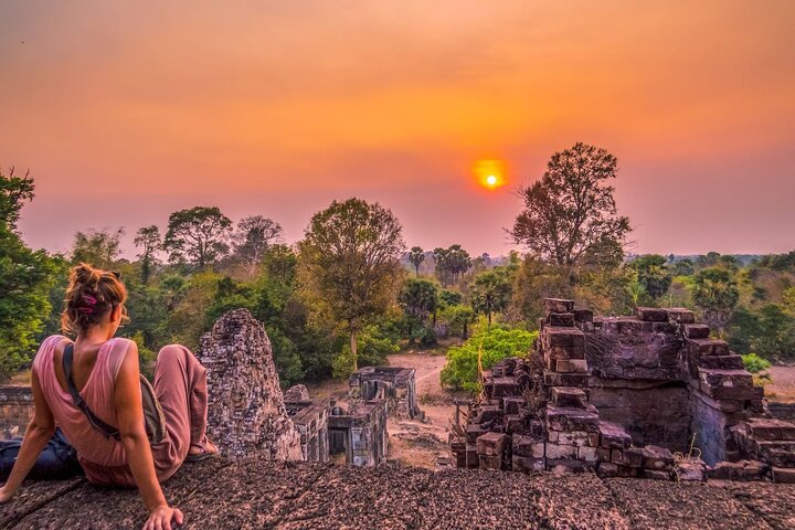 2 Days Exclusive Temple Highlights with Sunset and Sunrise Tour
