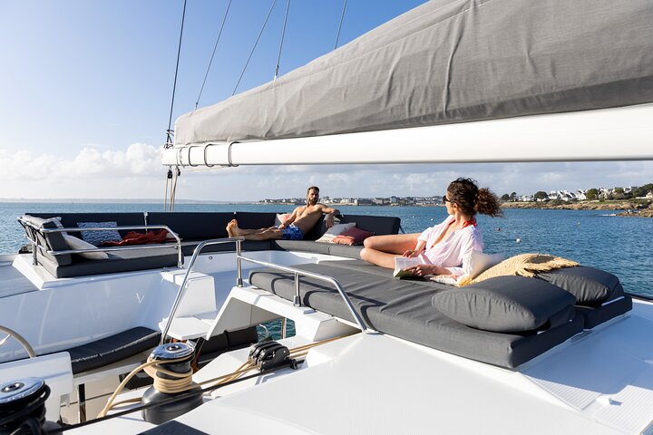 Mykonos: Brand-New Catamaran Cruise with Meal, Drinks & Transport