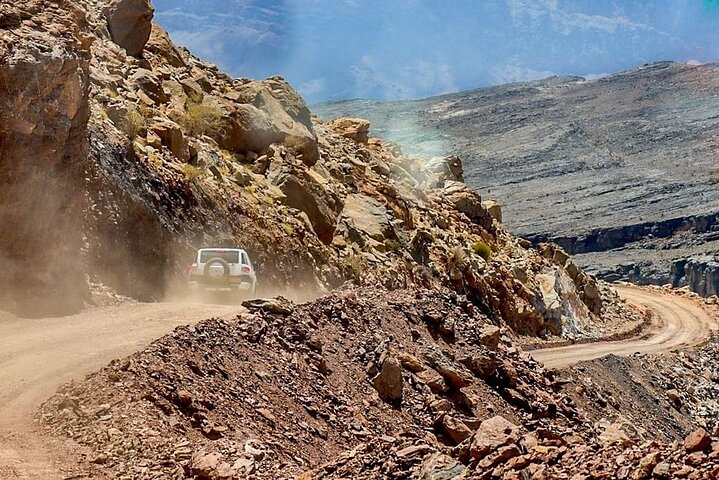 Private Half-Day Hiking Tour in Jebel Shams