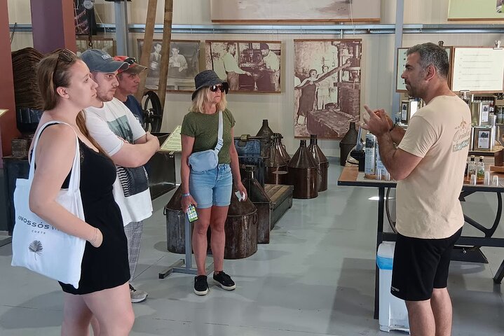 Knossos & Lasithi Plateau: Zeus Cave, Villages, Olive Oil Tour
