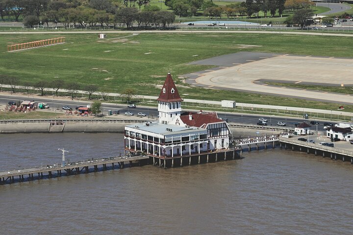 Helitour over the City of Buenos Aires and lunch in the delta