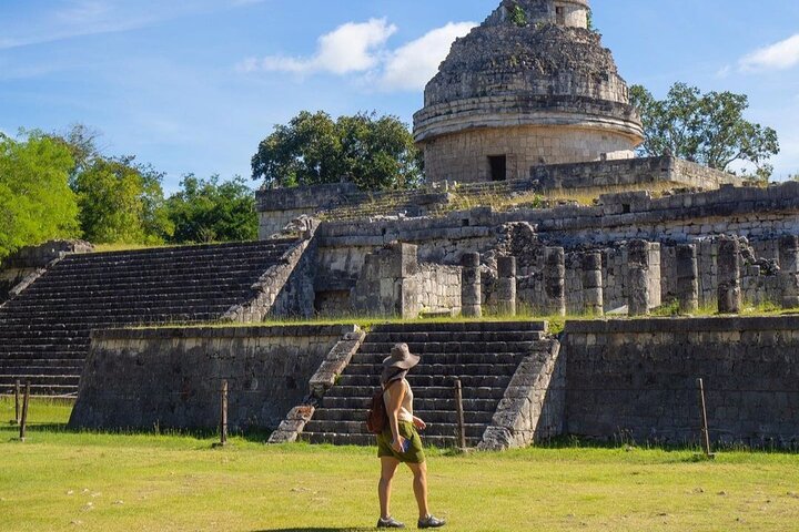 From Merida: Chichen Itza Tour, Izamal, Cenote Ik Kil and Food