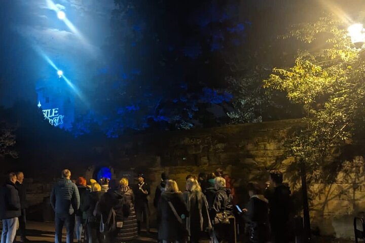 Dark History Walking Tour in Warwick