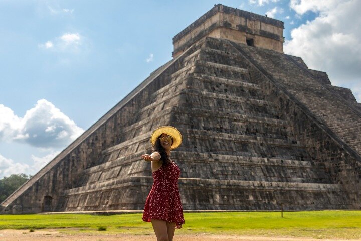 Early morning Chichen Itza Tour: Cenote and Tequila Tasting