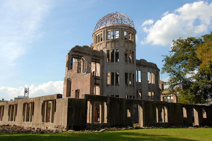 Hiroshima & Miyajima 1-Day Tour from Osaka, Kyoto or Hiroshima