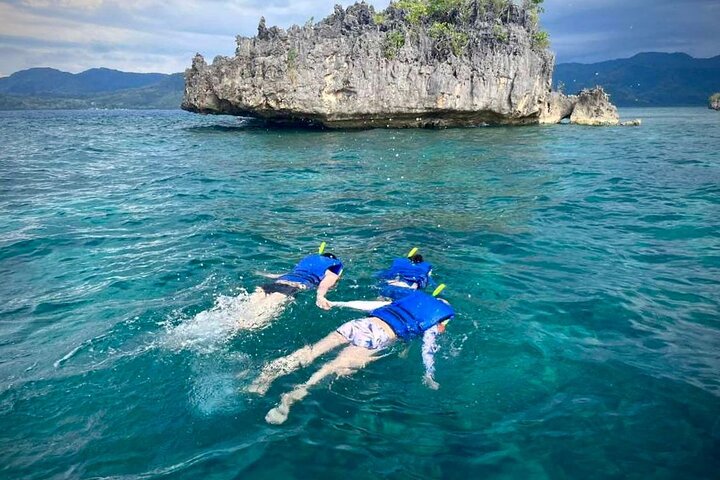 Rangko Cave & Beach Snorkeling Half Day Sharing Trip Labuan Bajo