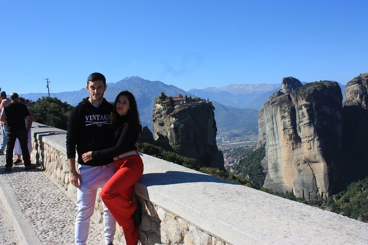 Guided all day tour to Meteora rocks & Monasteries