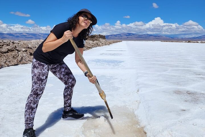 Bike Adventure in Salinas Grandes with Picnic