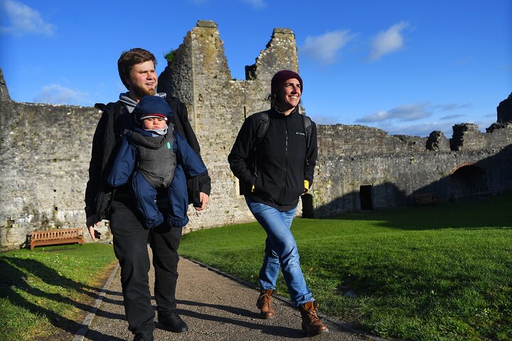 From Cardiff: 3 Amazing Castles, Tintern Abbey & Roman Caerleon