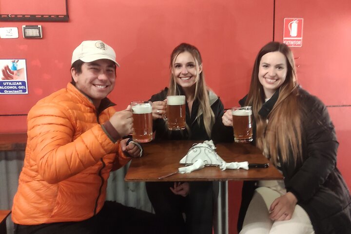 Private Bars and Pubs tour in Valparaiso with Drinks Tasting