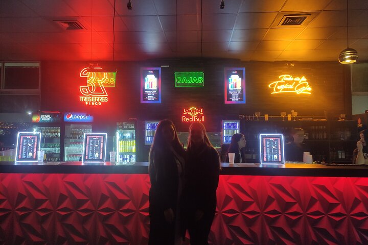 Private Bars and Pubs tour in Valparaiso with Drinks Tasting