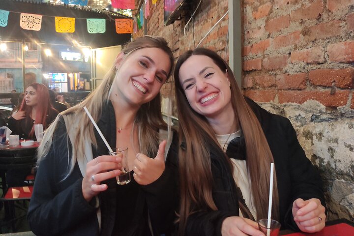 Private Bars and Pubs tour in Valparaiso with Drinks Tasting
