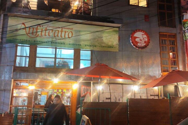 Private Bars and Pubs tour in Valparaiso with Drinks Tasting