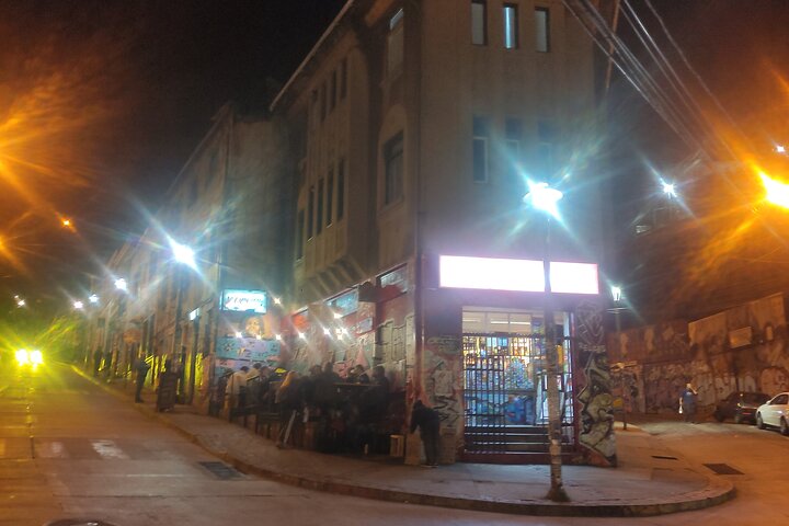 Private Bars and Pubs tour in Valparaiso with Drinks Tasting