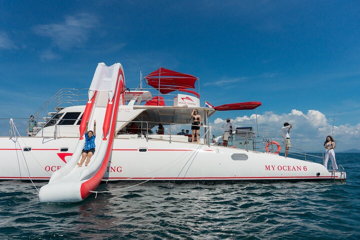 Pattaya Full-Day SUNSET Yacht exclusive Island(Buffet,Snorkeling)