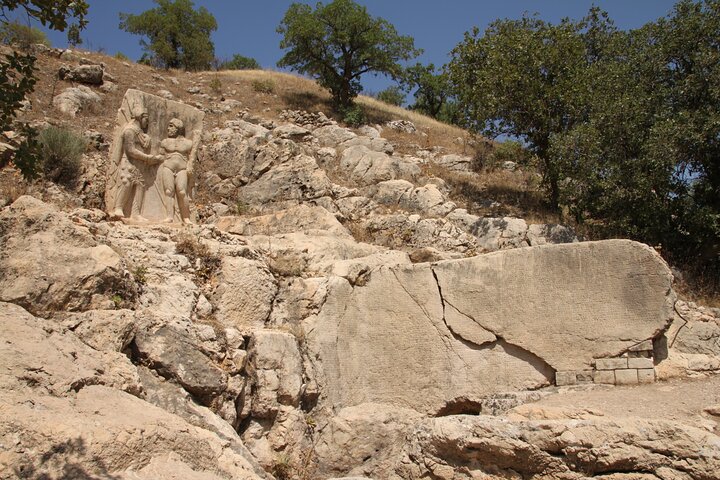 Full Day Private VIP Tour in Karakus Cendere Arsemia & Mt Nemrut