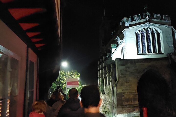 Dark History Walking Tour in Warwick
