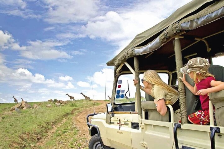 2-Day Murchison Falls Safari With Ziwa Rhino Tracking