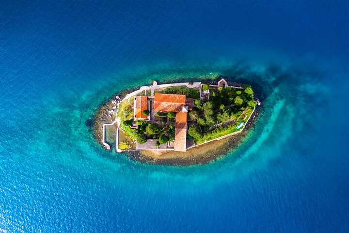VIP Private Charter: Blue Cave & Lady of the Rocks (Flexible)
