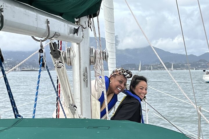 2hr. PRIVATE Sailing Experience on San Francisco Bay (6 Guests)