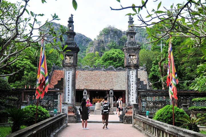 Best Seller-Private Full-Day Tour to Ninh Binh Depart from Hanoi