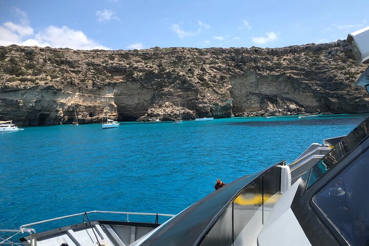 CRYSTAL WATERS SEA EXPERIENCE, from Figueretas