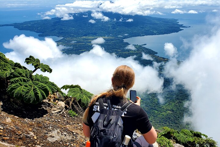 Ometepe trekking - Volcano Concepcion By Happy Tours