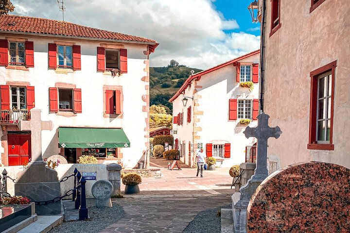 French Basque Country Private Day Tour in an VW Combi