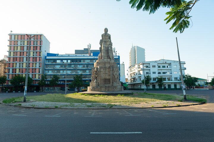 Private Full Day Historical & Arts Tour in Maputo