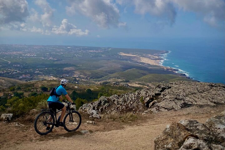 E-bike in the backroads of Cascais and Sintra
