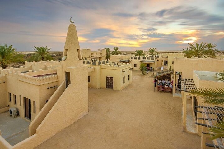 Full Day Tour to Qatar North And West With Pickup From Doha