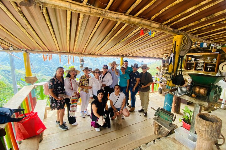 Coffee tour in Medellín with tastings and transportation