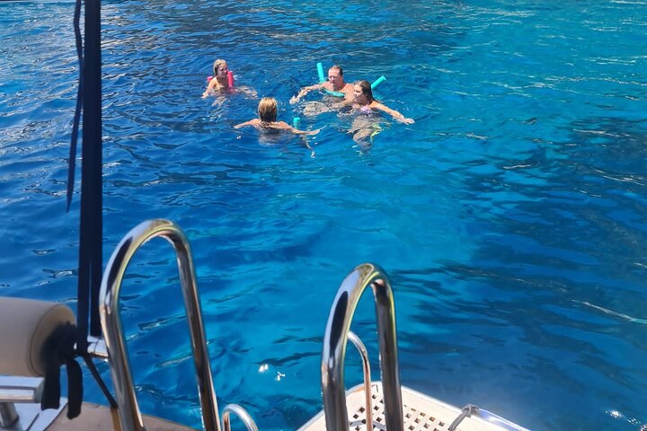 Positano & Amalfi Coast Small-Group Boat Day Tour from Sorrento