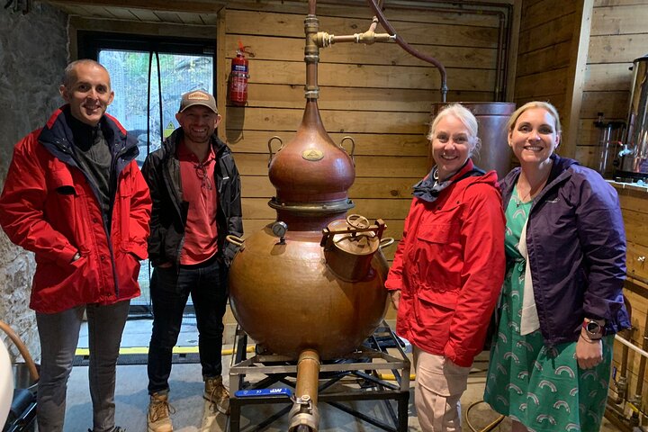 Private Stirling Wee Walk & Local Gin Tasting Tour