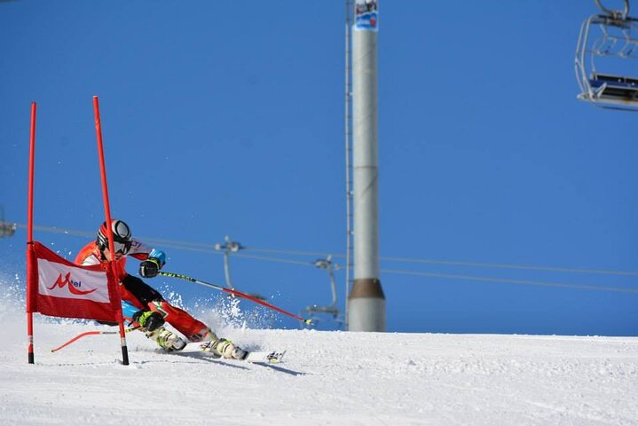 Private Ski and Snowboard lessons in Bansko Bulgaria