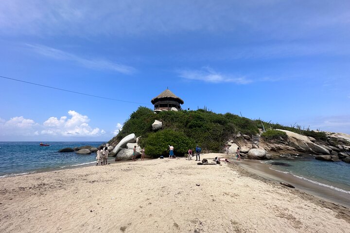 Private Tayrona Hike to Cabo San Juan: Bilingual Guide+Transport