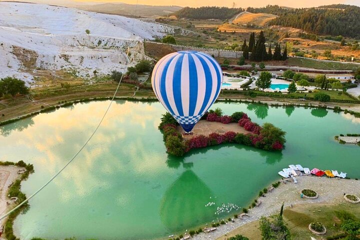 Pamukkale : Hot Air Balloon Sunrise Flight w/Transfer