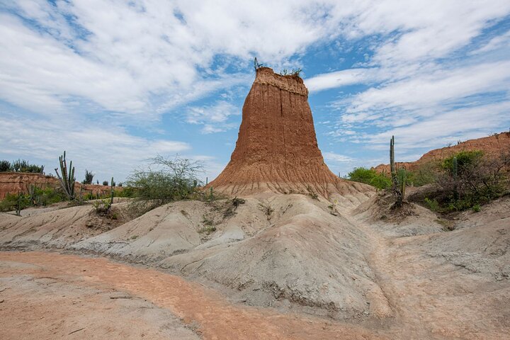 3-Days Tatacoa Desert and Villavieja Tour