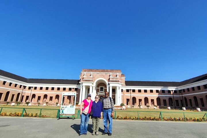 Discovering Dehradun: A Full Day Guided Tour