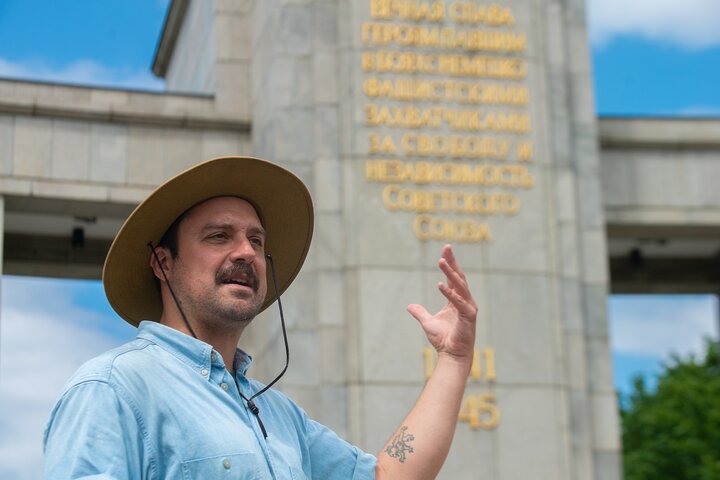 Berlin's Best: 2 Hour Walking Tour Third Reich and the Cold War