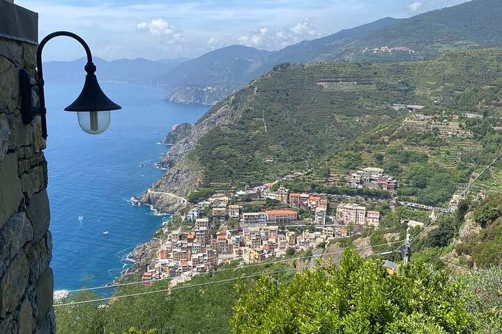 Cinque Terre PrivateTour by van from Lucca, Pisa or LaSpezia Port