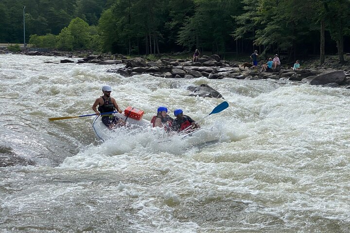 Full Ocoee River Rafting Adventure With Catered Shore Lunch