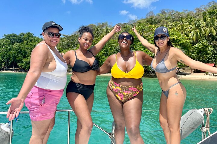 Caribbean Catamaran Day Cruise: Beaches, Snorkeling & Lunch