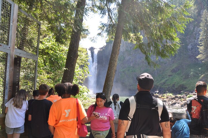 Snoqualmie Falls and Wineries Tour from Seattle