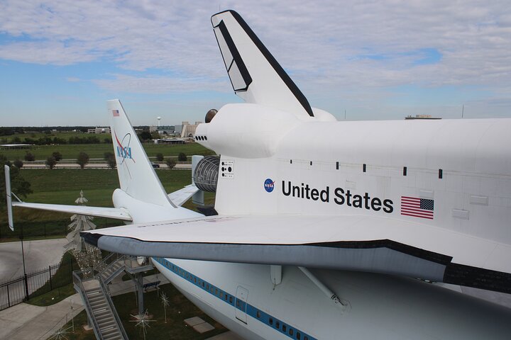 Houston NASA Space Center Round-Trip Transport & Tip-Sheet