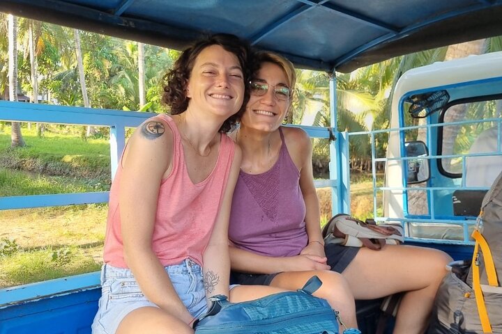 Ben Tre: Scooter, Culture, Sailboat and Mekong Food (Half Day)